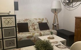 Studio rénové résidence privé proche de toutes commodités et loisirs, Place parking inclus